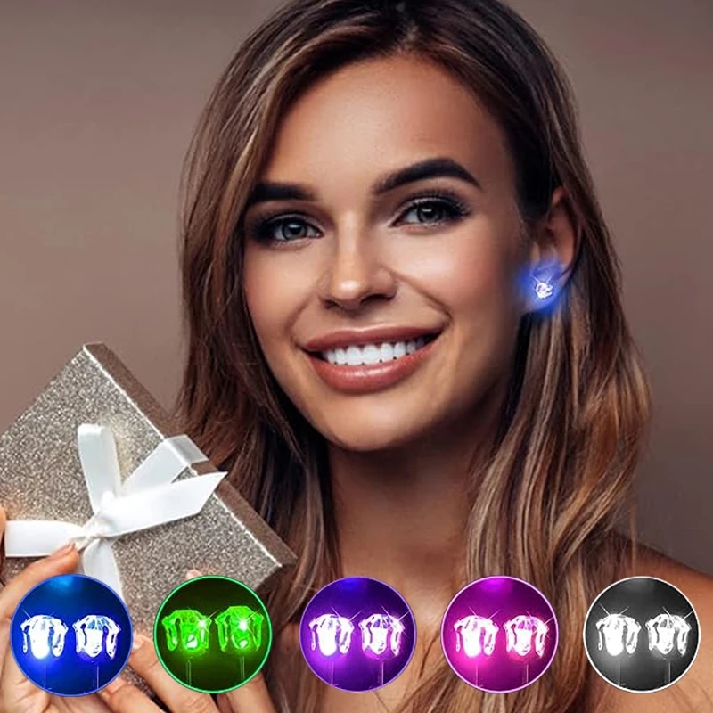 Diamond Stud Earrings - 1 زوج Led تضيء الأذن مربط