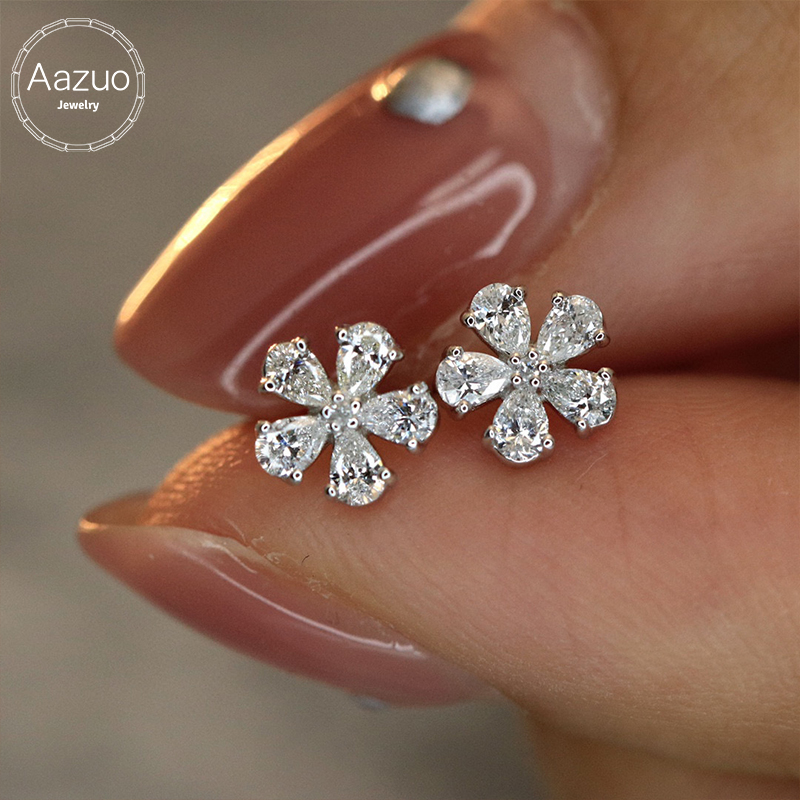 Diamond Stud Earrings - مجوهرات أازو الفاخرة من الذهب الأبيض