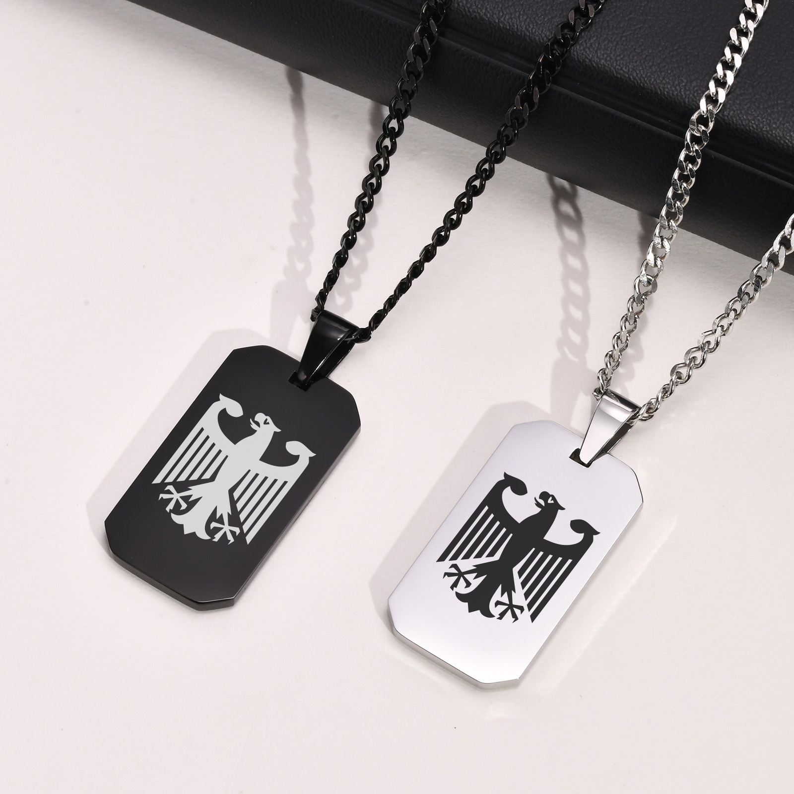 Mens Dog Tag Necklace - قلادات مربعة النسر الألماني للرجال، قلادة