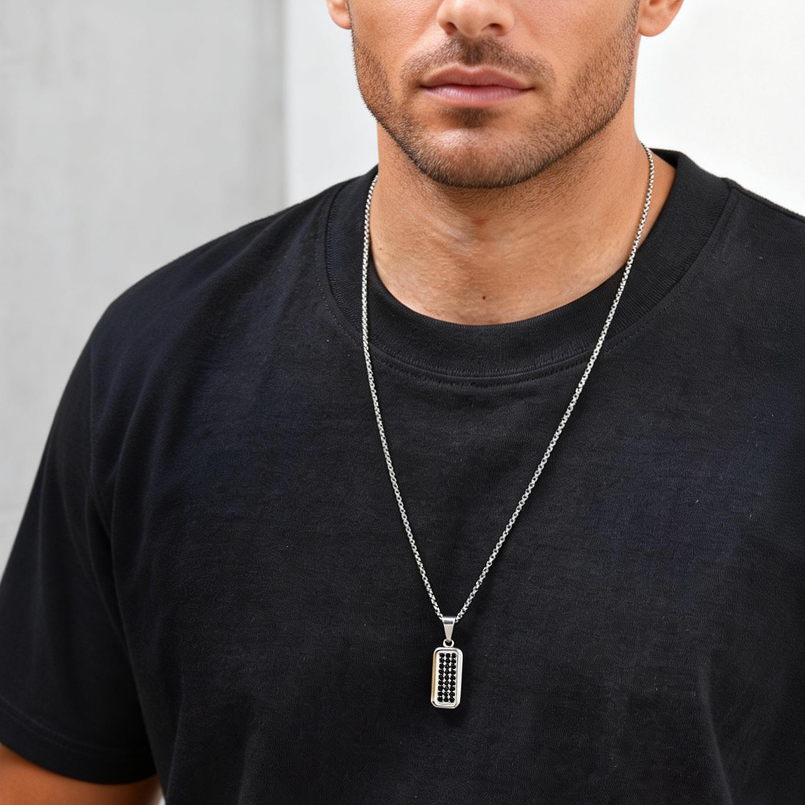 قلادة شخصية للرجال على شكل علا - مراجعة Mens Dog Tag Necklace وسعره