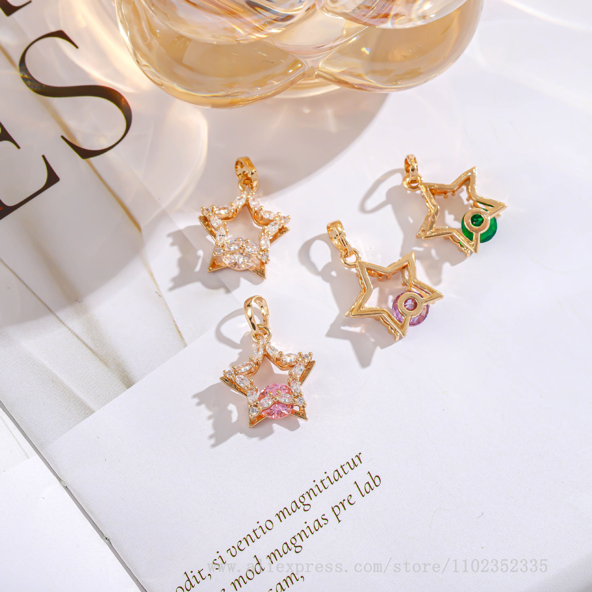 دلاية مرصعة بالماس من الزركون  - مراجعة Diamond Stud Earrings وسعره
