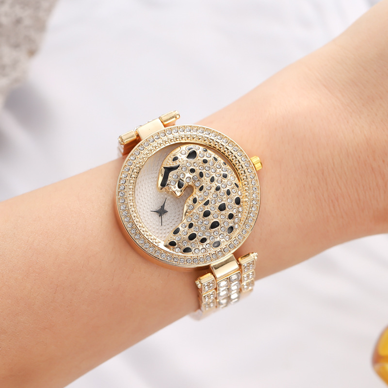 ساعة يد نسائية UTHAI H30 بتصمي - مراجعة Jewelry Clasp Watches وسعره