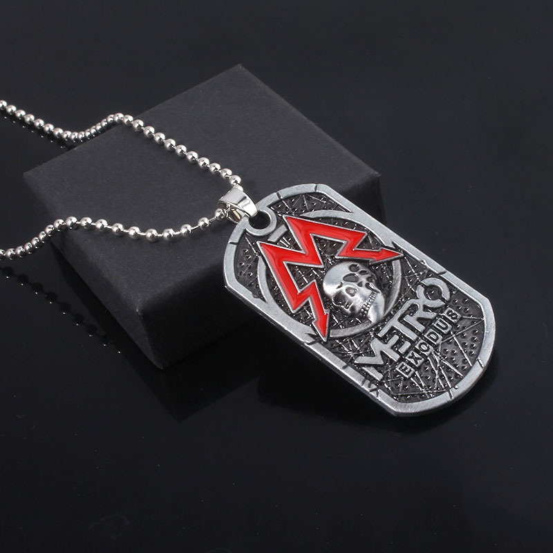 لعبة مترو الخروج 2033 قلادة ال - مراجعة Mens Dog Tag Necklace وسعره