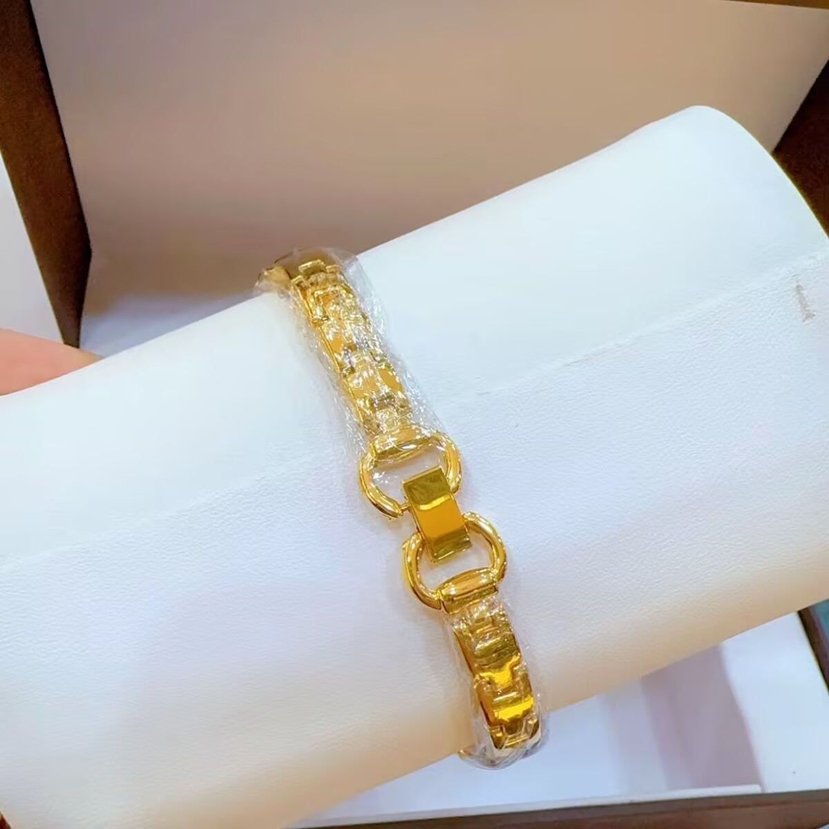 ساعة فرنسية جديدة مطلية بالذهب - مراجعة Jewelry With Watches وسعره