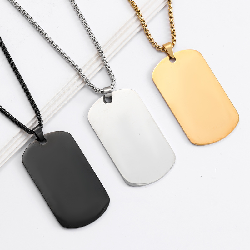 قلادة عسكرية من الفولاذ المقاو - مراجعة Mens Dog Tag Necklace وسعره