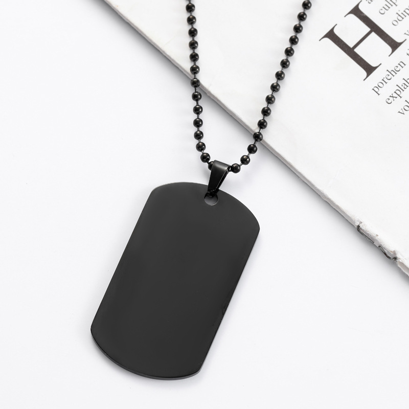 قلادة عسكرية من الفولاذ المقاو - مراجعة Mens Dog Tag Necklace وسعره