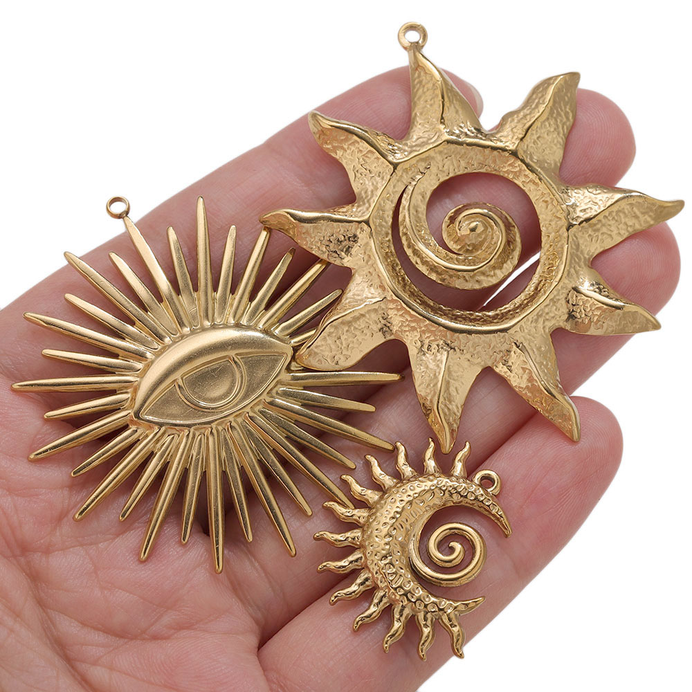5 قطع من الحلي الذهبية المطلية - مراجعة Moon Star Earrings وسعره