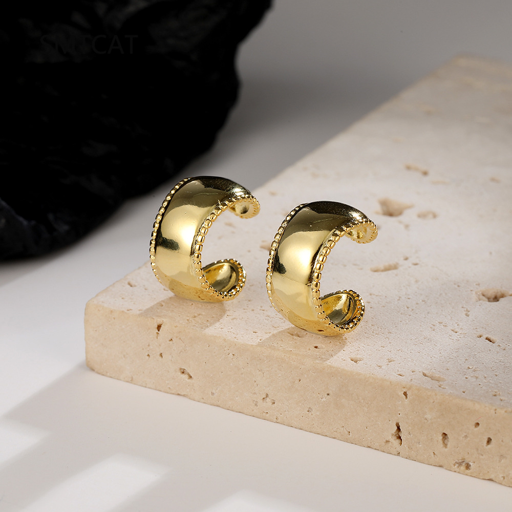 أقراط فضية عيار 925 بسطح أملس  - مراجعة Ear Cuff No Piercing وسعره